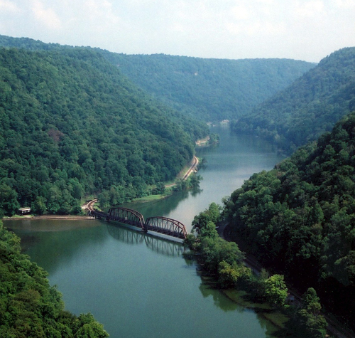 West Virginia: River Gorge Bridge in the New River Valley